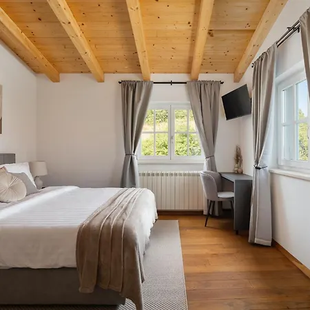 Brisa - 3 En-suite Bedrooms And Private Jacuzzi Willa Poreč