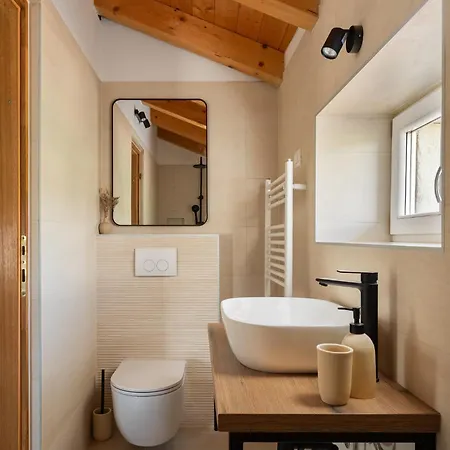 Brisa - 3 En-suite Bedrooms And Private Jacuzzi Poreč